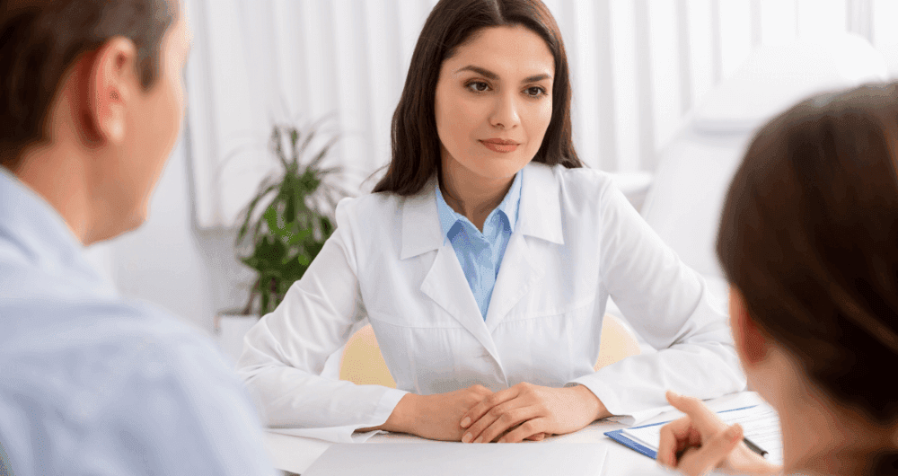 La consultation chez le médecin ORL pour des acouphènes